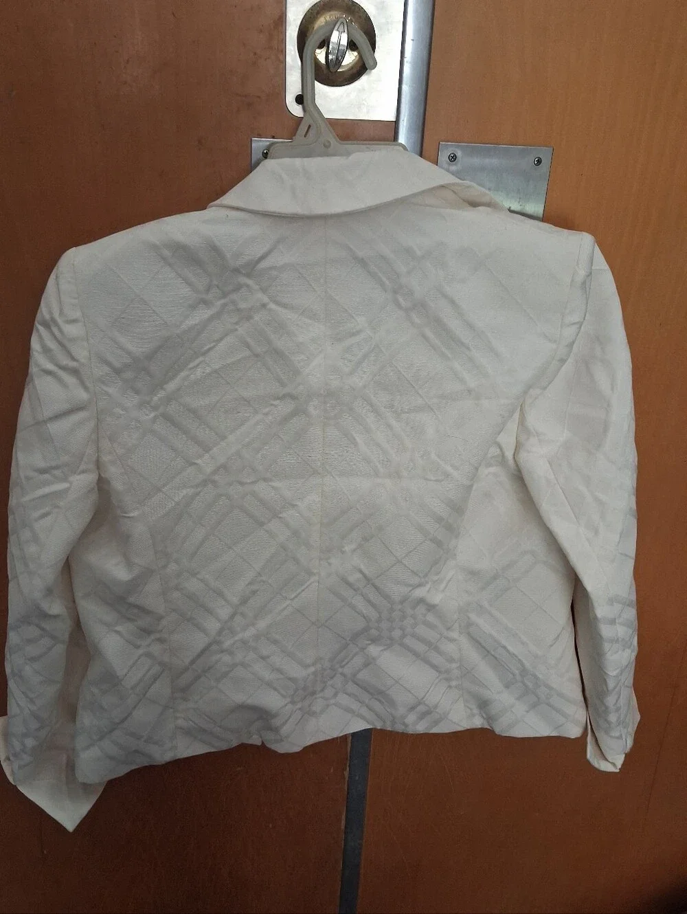 Kasper Cream Quilted 3 Pc Blazer, Sleeveless Shell With Pencil Skirt Size 10